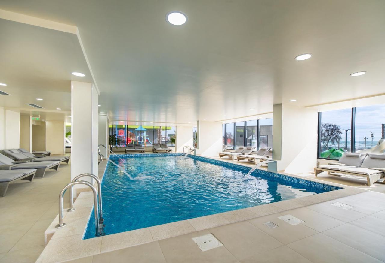 Aquamarin 2BD apt Spa n Pools ALEZZI Beach resort Năvodari Exterior foto