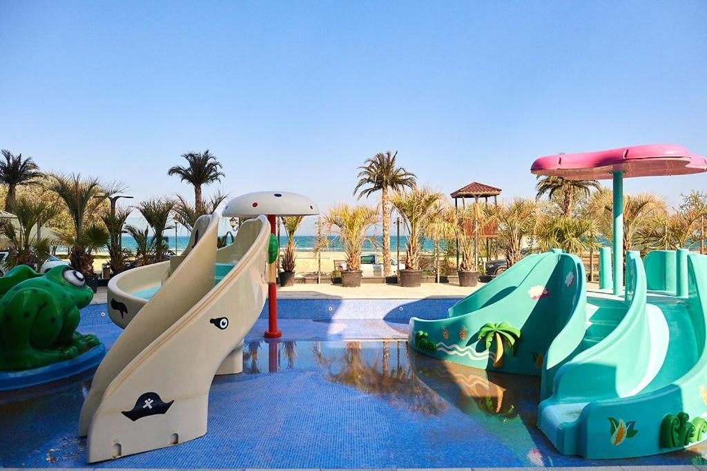 Aquamarin 2BD apt Spa n Pools ALEZZI Beach resort Năvodari Exterior foto