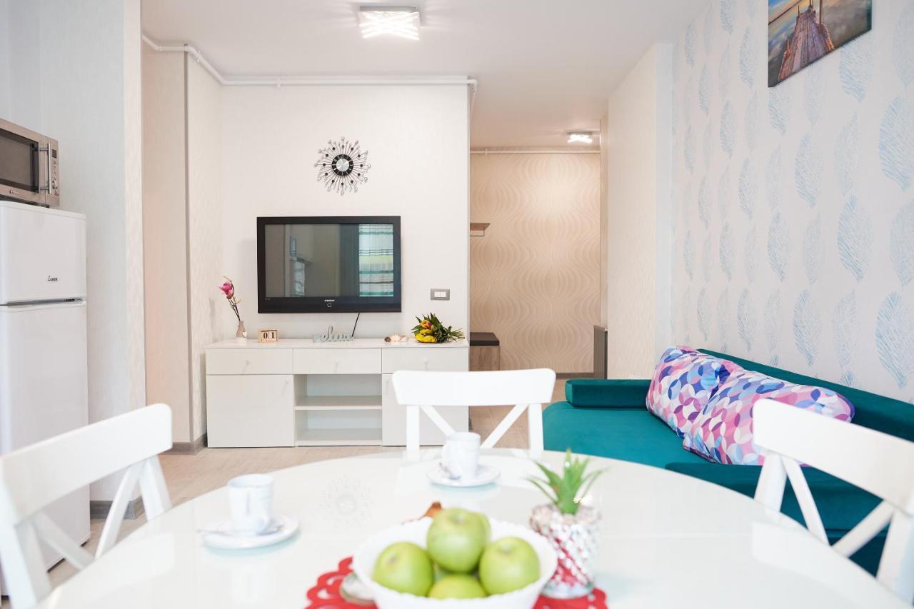 Aquamarin 2BD apt Spa n Pools ALEZZI Beach resort Năvodari Exterior foto