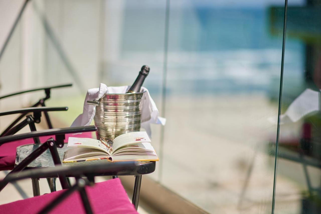 Aquamarin 2BD apt Spa n Pools ALEZZI Beach resort Năvodari Exterior foto